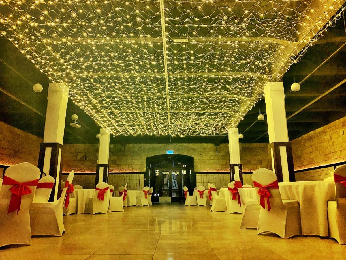 בודפשט Boutique Hotel & Event Center מראה חיצוני תמונה