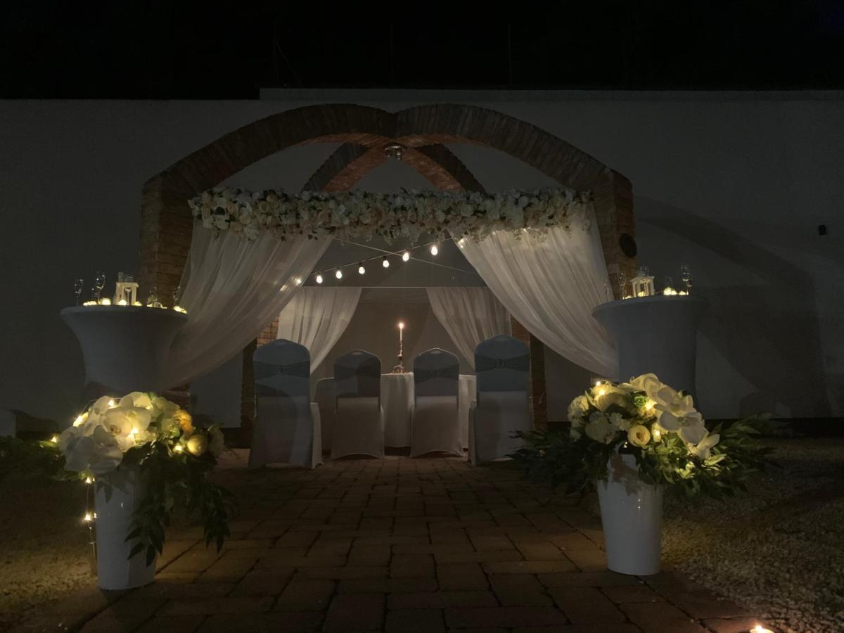 בודפשט Boutique Hotel & Event Center מראה חיצוני תמונה