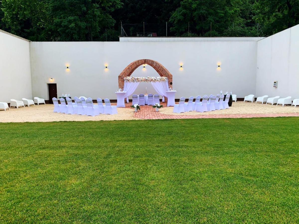 בודפשט Boutique Hotel & Event Center מראה חיצוני תמונה