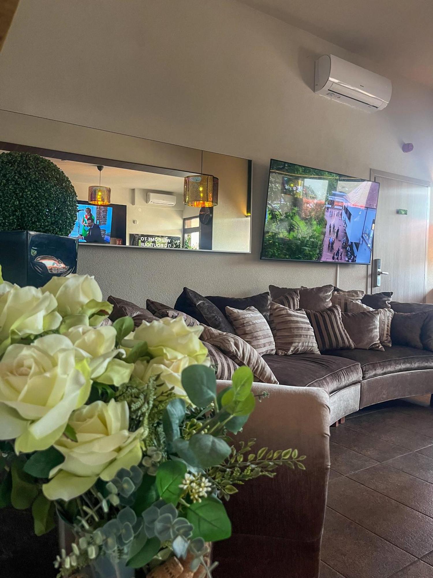 בודפשט Boutique Hotel & Event Center מראה חיצוני תמונה